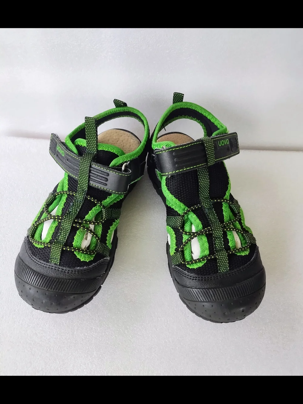 UOVO Kids Summer Water Sandals in black and green, Size 12 (30)